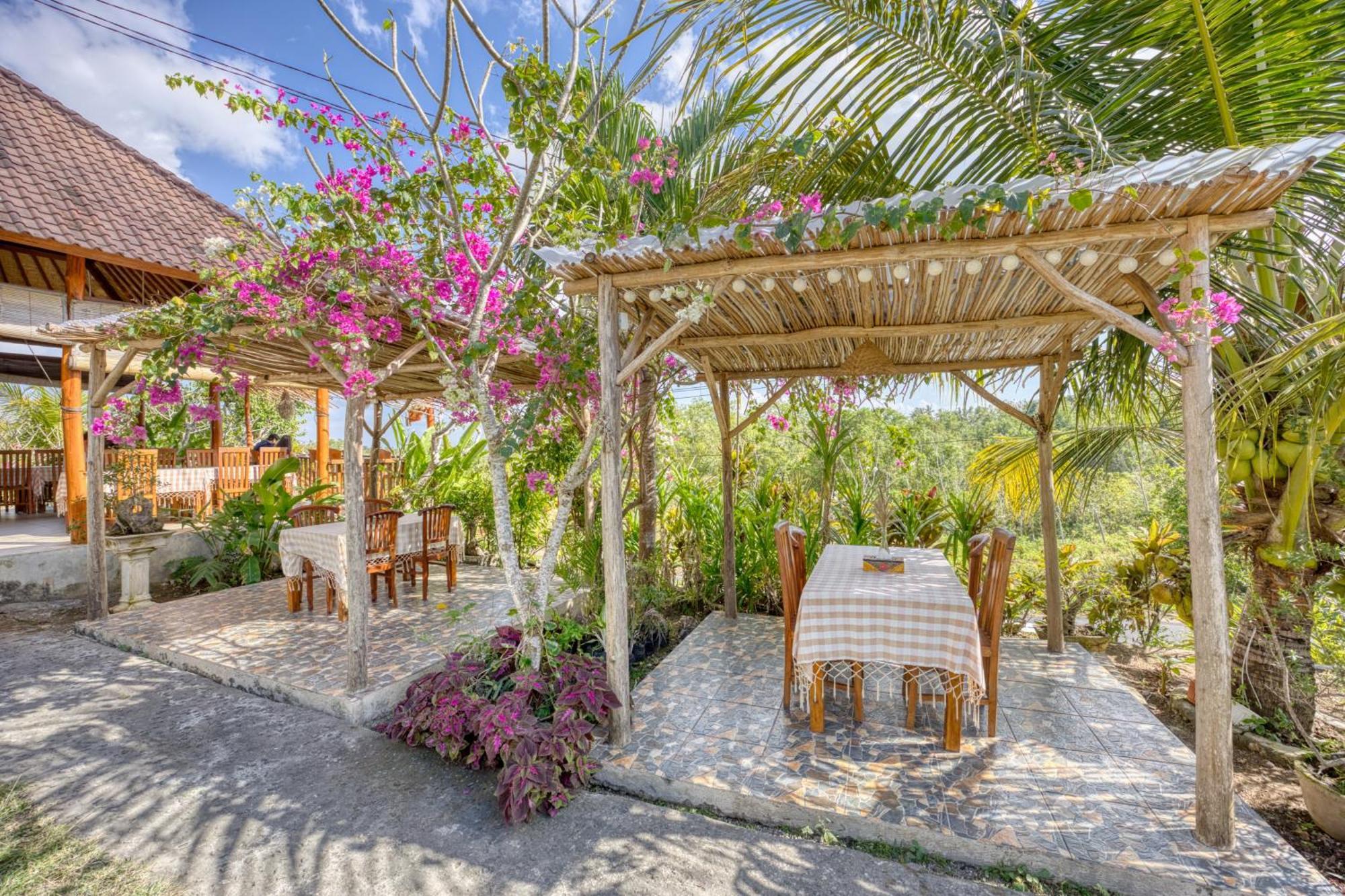 Bagia Bungalows Batumadeg Экстерьер фото